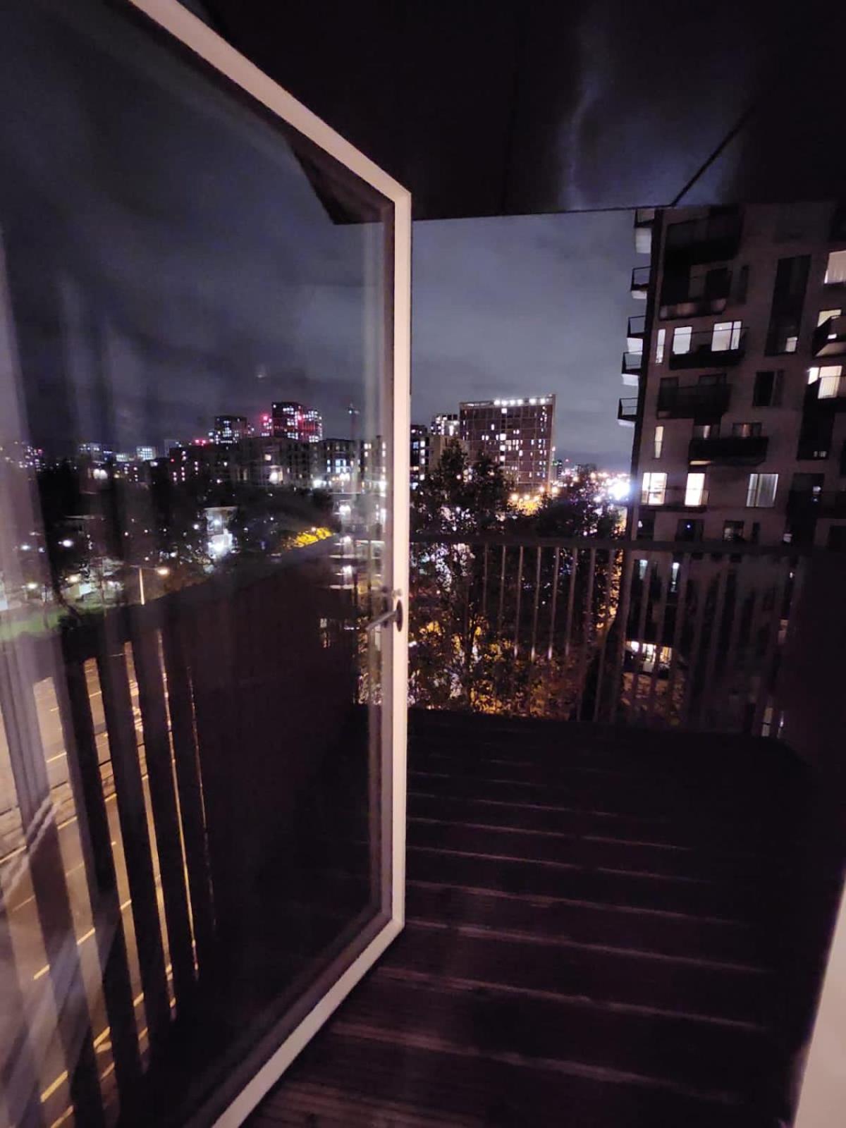 Kaf Luxury Apartment Лондон Екстериор снимка